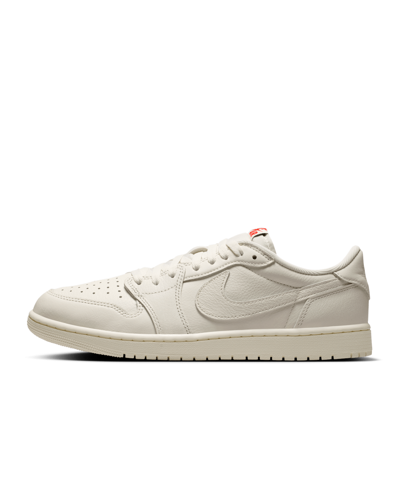 NIKE公式】エア ジョーダン 1 レトロ LOW OG 'Sail and University Red